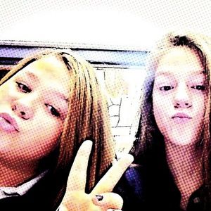 Meet your Posher, Olivia